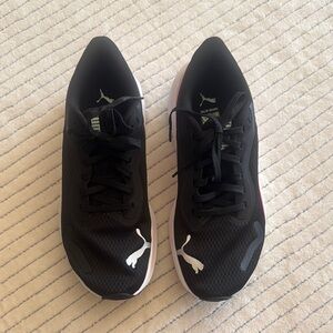 Puma Women  Black Running Shoes